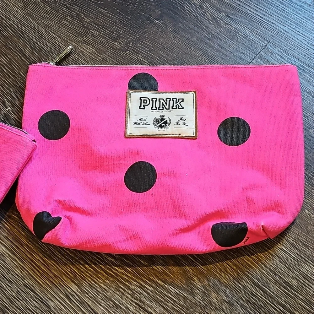 2-pc VS PINK Toiletry Set - Picture 2 of 8